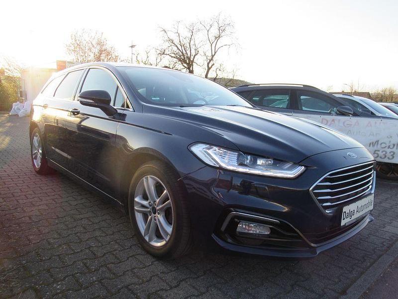 Gebraucht Ford Mondeo Titanium 190 PS (139 kW) 2019 Blau Limousine