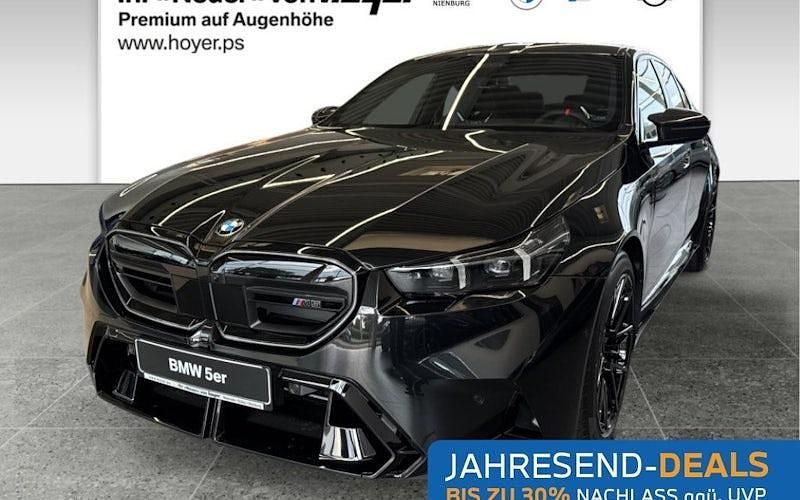 Schwarz Neu 2025 BMW M5 Comfort Edition Limousine | 132.890 € (Guter Preis) - Bild 1/4