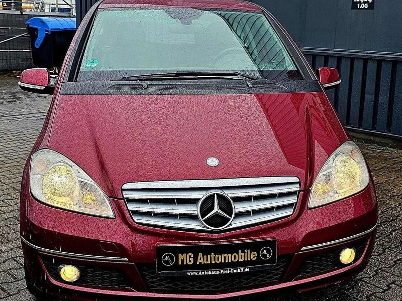 Gebraucht Mercedes A150 95 PS (69 kW) 2008 Rot Kleinwagen