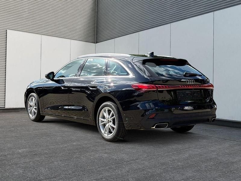 Gebraucht Audi A5 Basis 204 PS (150 kW) 2024 Schwarz Coupé
