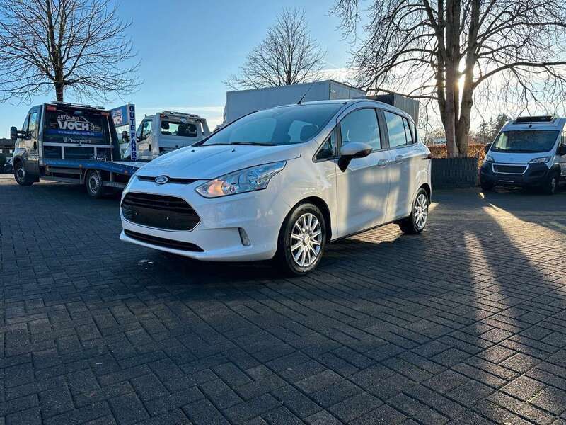 Weiß Gebraucht 2017 Ford B-MAX Trend Van / Kleinbus | 10.900 € (Fairer Preis) - Bild 1/4