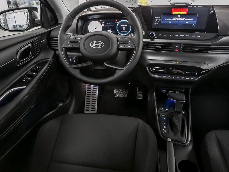 Gebraucht Hyundai Bayon Trend 101 PS (74 kW) 2025 Grau SUV