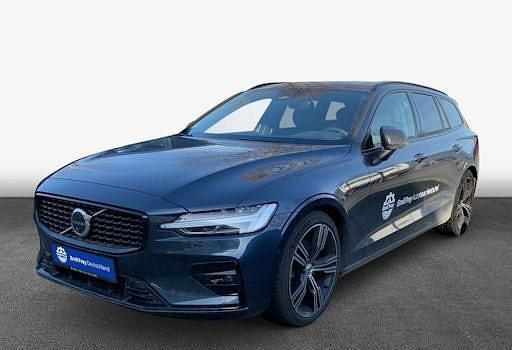 Blau Gebraucht 2024 Volvo V60 Plus Kombi | 37.499 € (Etwas zu teuer) - Bild 1/4