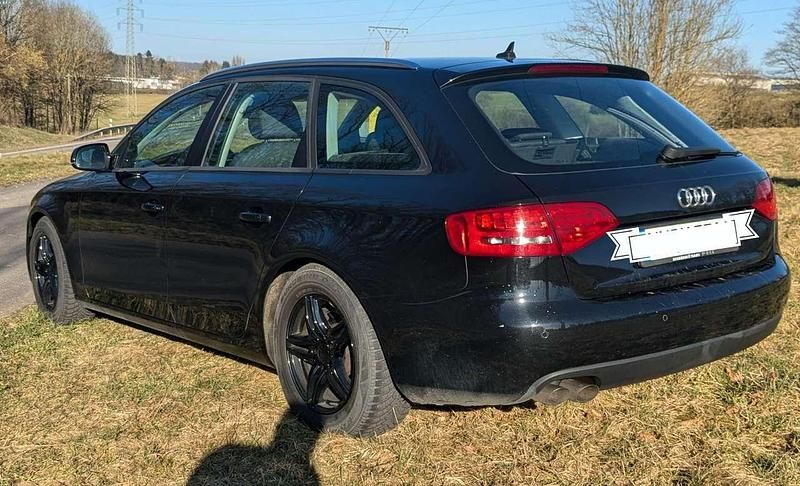 Gebraucht Audi A4 Attraction 143 PS (105 kW) 2010 Schwarz Kombi