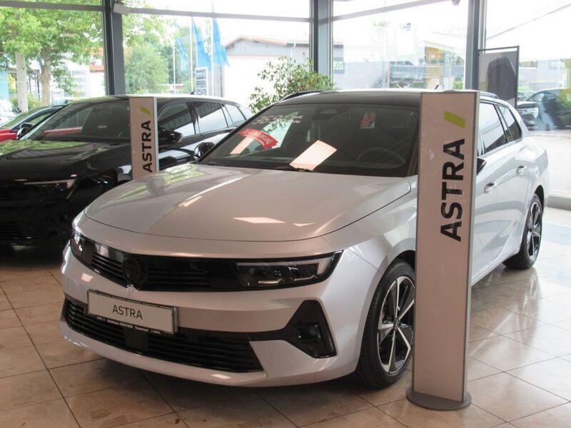 Silber Neu 2025 Opel Astra Kombi | 33.990 € (Teuer) - Bild 1/4