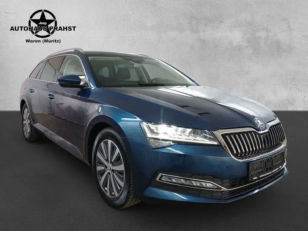Gebraucht Skoda Superb Style 150 PS (110 kW) 2023 Kombi