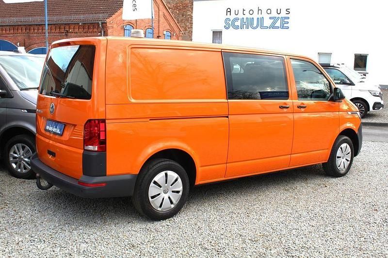 Gebraucht VW T6.1 150 PS (110 kW) 2020 L92c leuchtorange Van