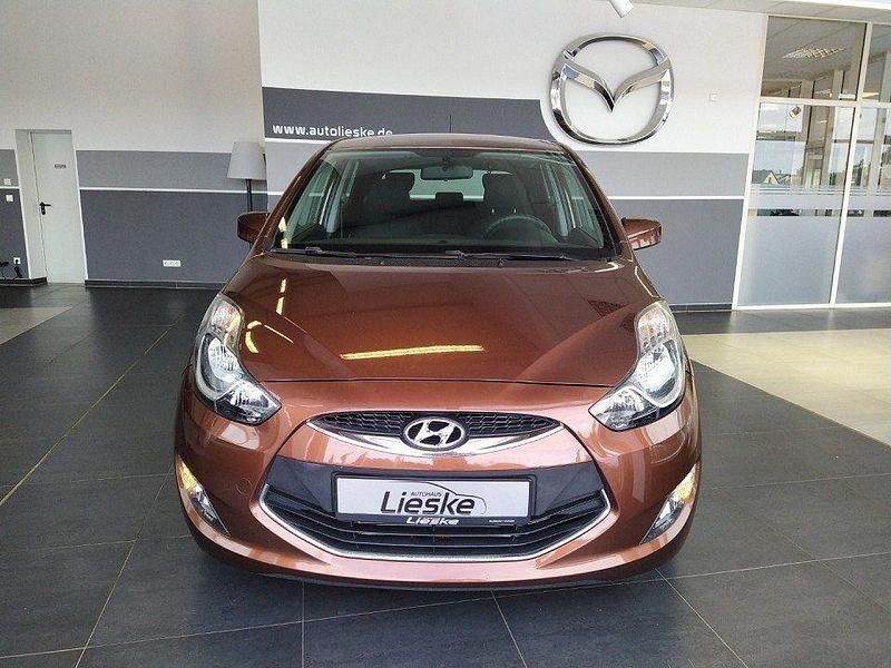 Hazel brown Gebraucht 2013 Hyundai ix20 Edition Kleinwagen | 6.790 € (Etwas zu teuer) - Bild 1/4