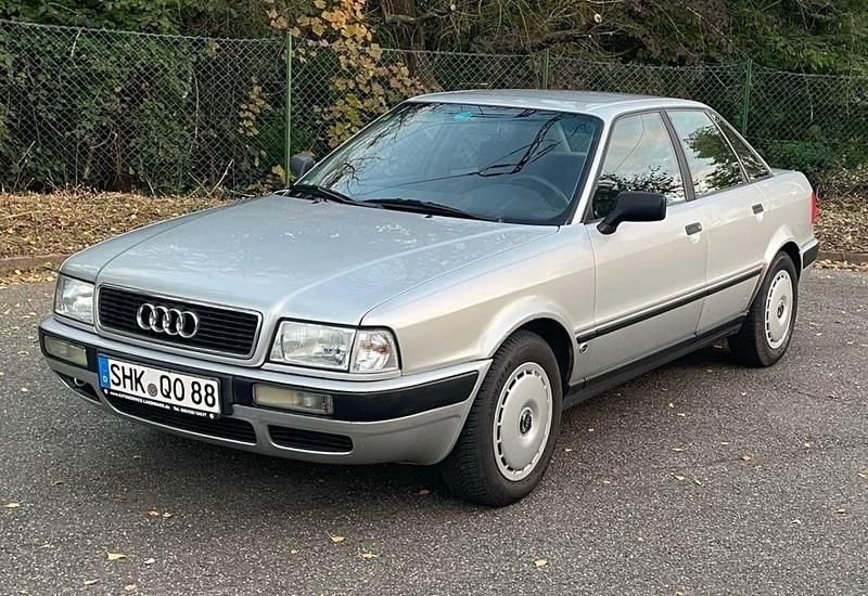 Silber Gebraucht 1994 Audi 80 Limousine | 3.450 € - Bild 1/4