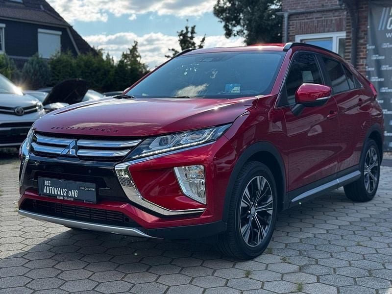 Rot Gebraucht 2019 Mitsubishi Eclipse Cross Top SUV | 18.940 € (Fairer Preis) - Bild 1/4