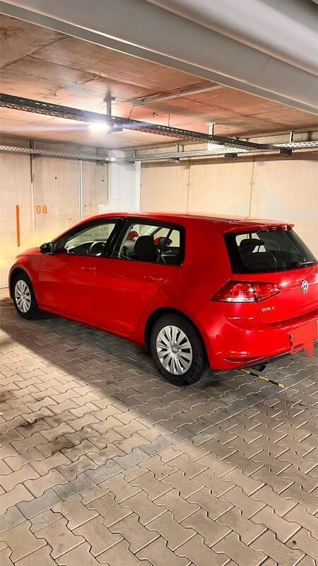 Rot Gebraucht 2015 VW Golf VII Limousine | 8.500 € (Guter Preis) - Bild 1/4