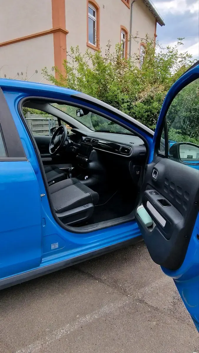 Gebraucht Citroën C3 Shine 82 PS (60 kW) 2018 Blau Kleinwagen