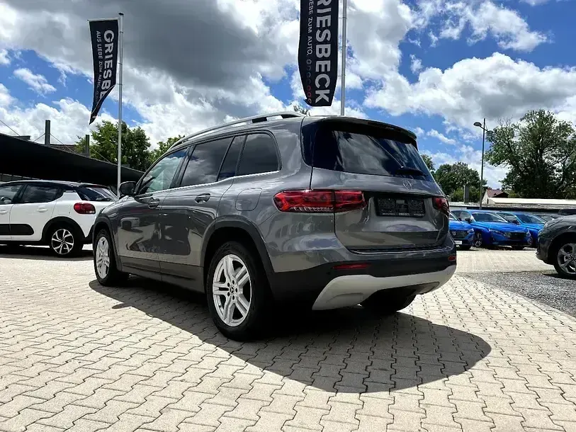 Gebraucht Mercedes GLB220 Style 190 PS (139 kW) 2021 Mountaingrey metallic SUV
