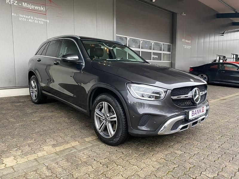 Gebraucht Mercedes GLC300 258 PS (189 kW) 2019 Grau SUV