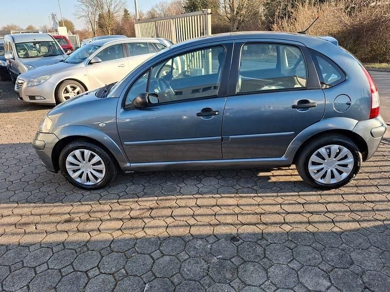 Gebraucht Citroën C3 Comfort 73 PS (53 kW) 2006 Grau Limousine