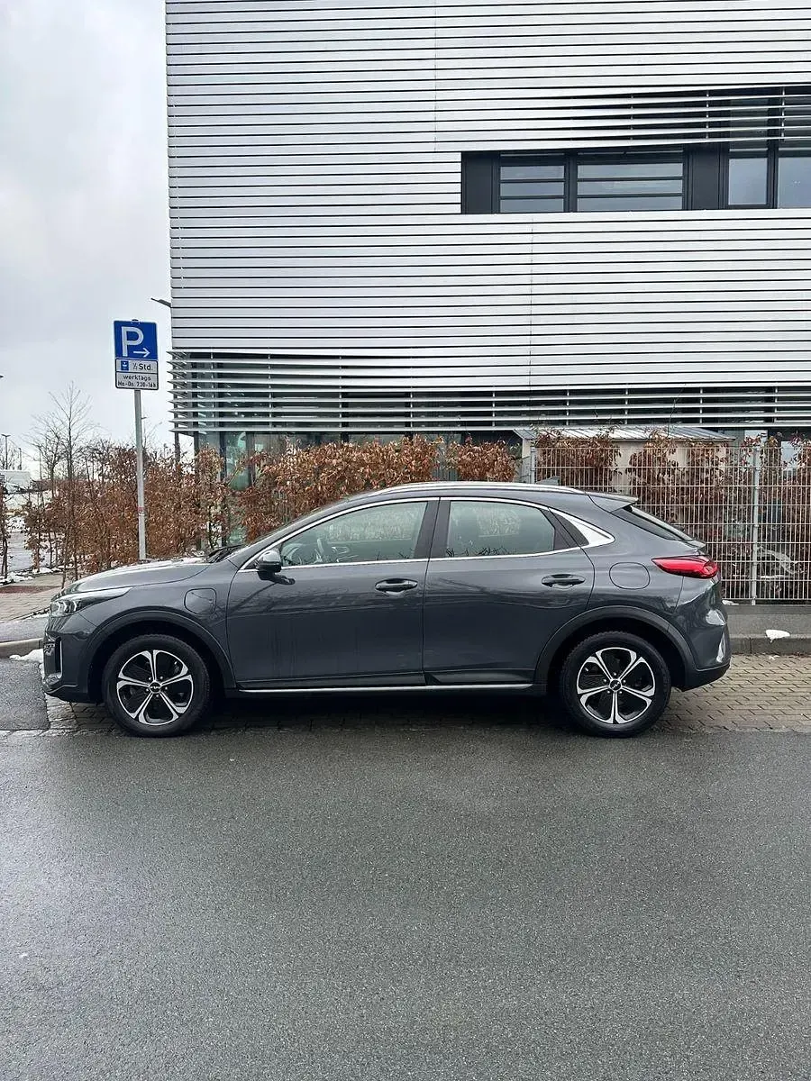 Używany Kia XCeed Vision 141 KM (103 kW) 2022 Szary SUV