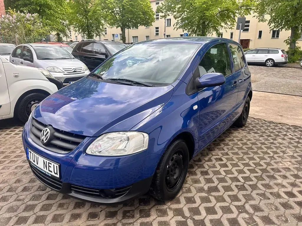 Occasion VW Fox Basis 54 ch (39 kW) 2010 Bleue Citadine