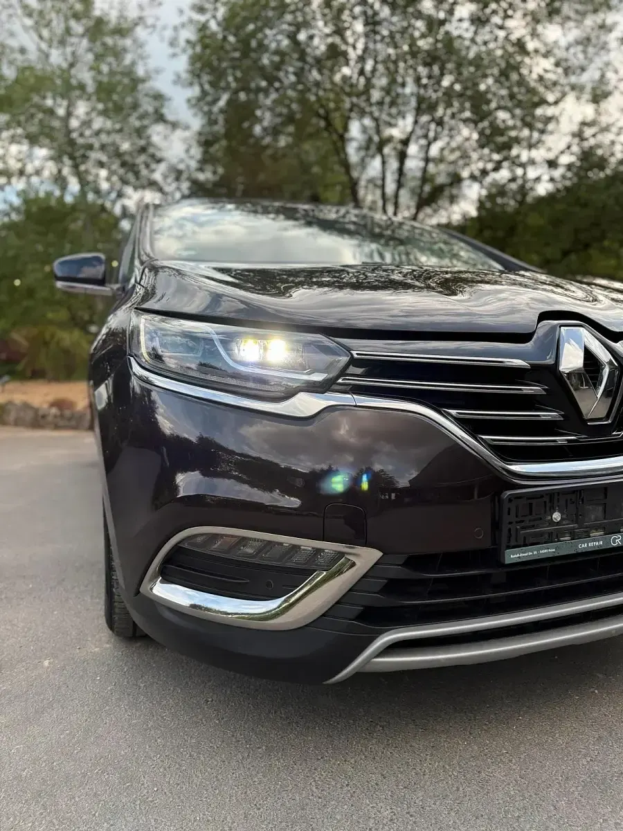 Gebraucht Renault Espace 130 PS (95 kW) 2016 Braun Van / Kleinbus