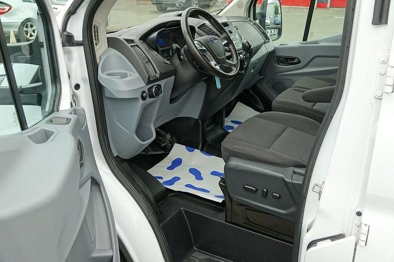 Gebraucht Ford Transit 131 PS (96 kW) 2019 Weiß Van / Kleinbus