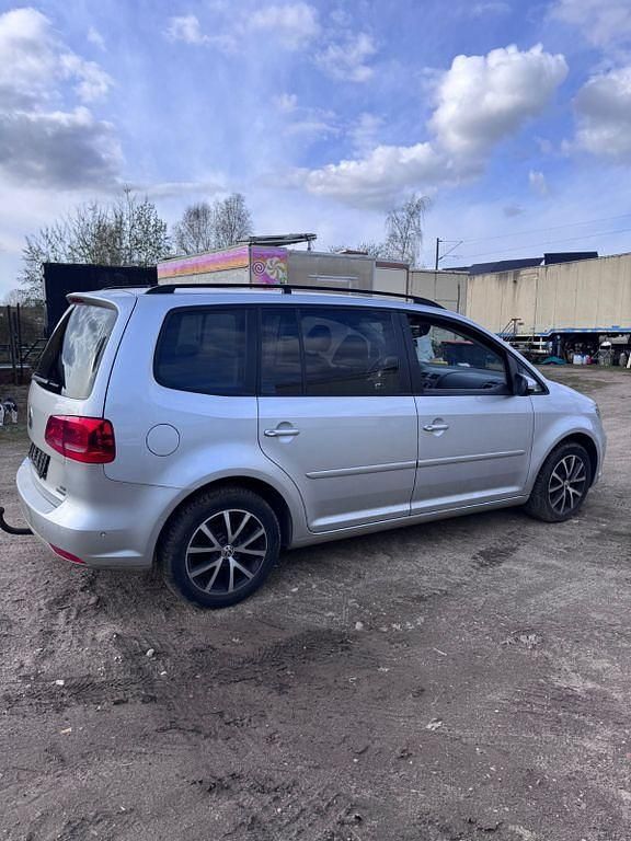 Gebraucht VW Touran 105 PS (77 kW) 2010 Silber Van / Kleinbus