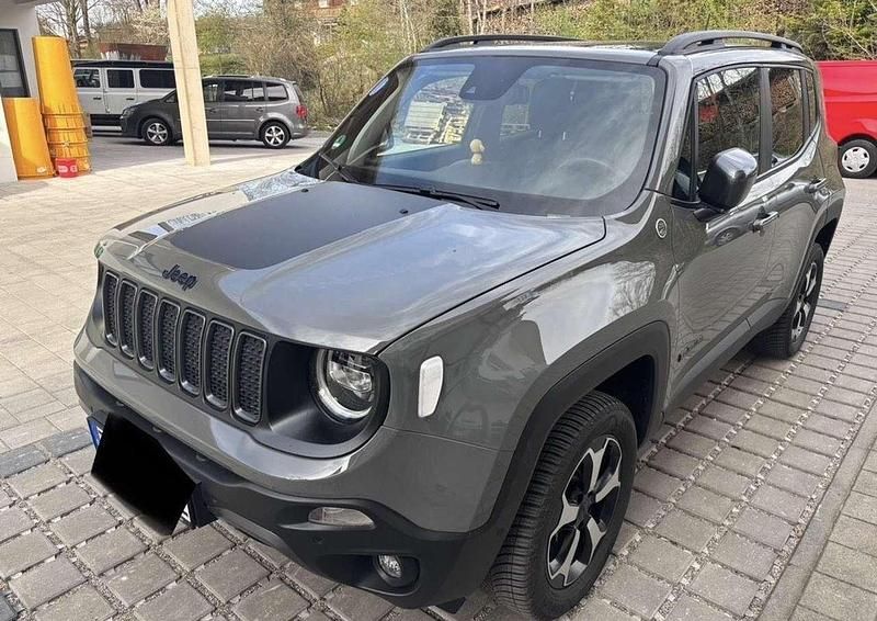 Gebraucht Jeep Renegade Trailhawk 179 PS (131 kW) 2022 Grau SUV