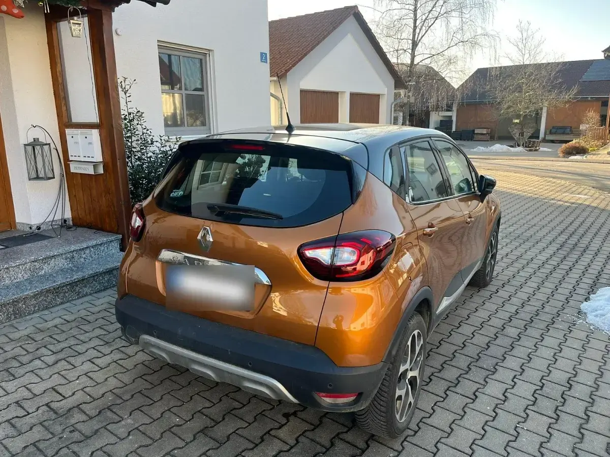 Gebraucht Renault Captur 90 PS (66 kW) 2018 Orange SUV