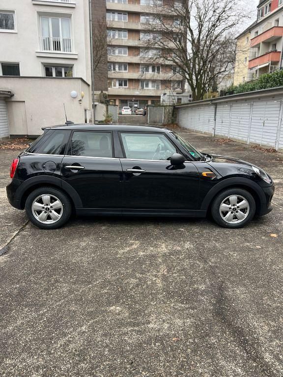 Second-hand Mini ONE 75 CP (55 kW) 2015 Negru Hatchback