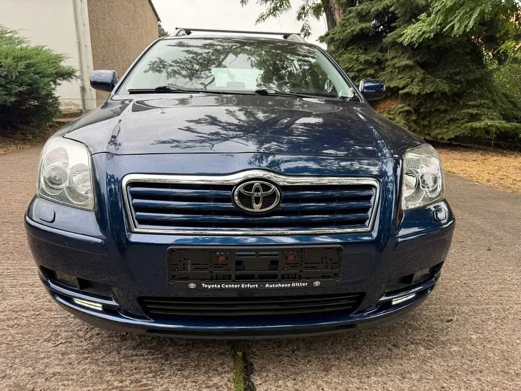 Gebraucht Toyota Avensis Executive 147 PS (108 kW) 2005 Blau Kombi