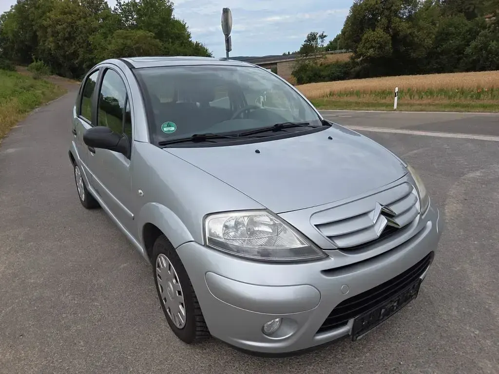 Gebraucht Citroën C3 Comfort 73 PS (53 kW) 2006 Silber Limousine