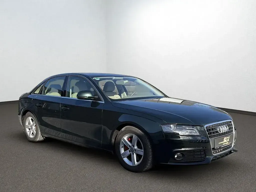 Używany Audi A4 Ambition 160 KM (117 kW) 2008 Zielony Sedan/Limuzyna