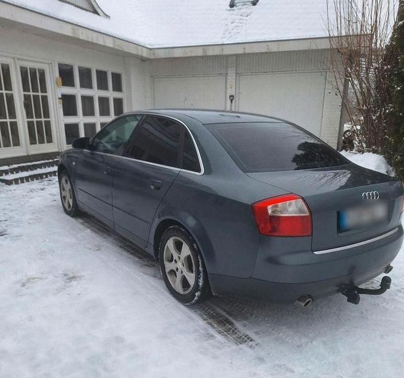 Gebraucht Audi A4 131 PS (96 kW) 2002 Silber Limousine