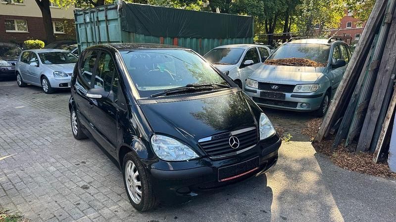 Schwarz Gebraucht 2004 Mercedes A140 Limousine | 3.499 € (Etwas zu teuer) - Bild 1/4