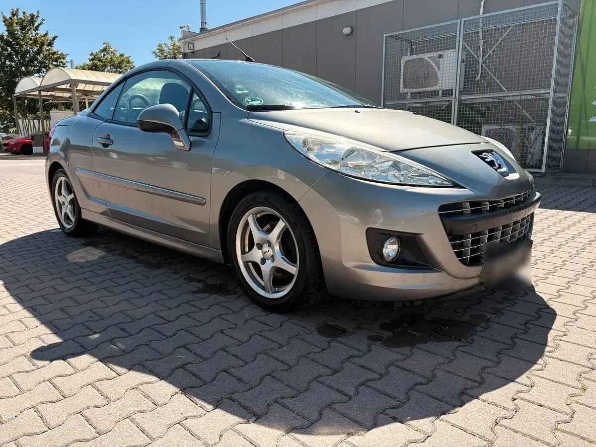 Gebraucht Peugeot 207 120 PS (88 kW) 2010 Grau Cabrio