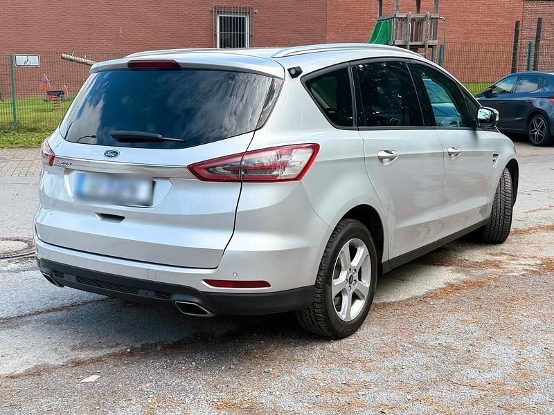 Gebraucht Ford S-MAX S 190 PS (139 kW) 2019 Silber Van / Kleinbus