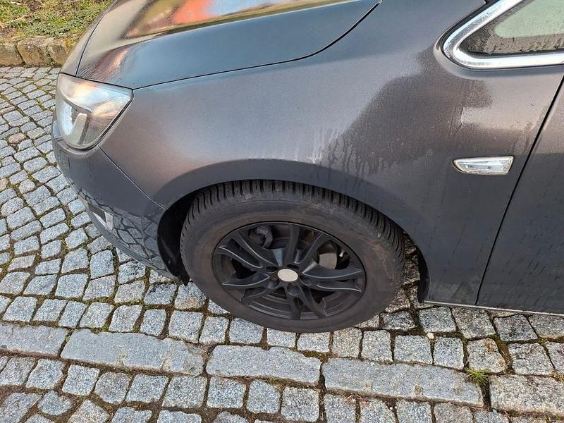 Gebraucht Opel Astra Innovation 140 PS (102 kW) 2016 Grau Kombi