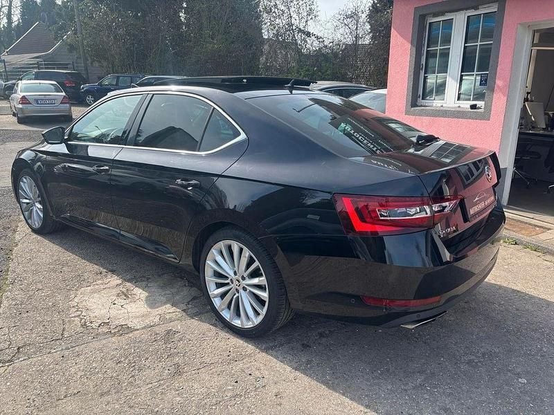 Gebraucht Skoda Superb 280 PS (205 kW) 2016 Schwarz Limousine
