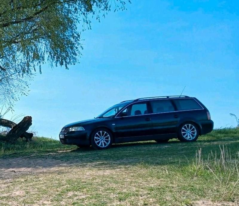 Gebraucht VW Passat 102 PS (75 kW) 2001 Schwarz Kombi