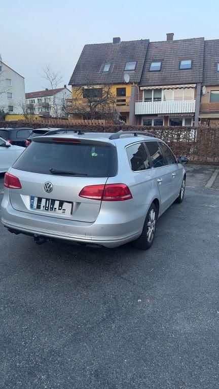 Gebraucht VW Passat Trendline 140 PS (102 kW) 2012 Grau Kombi