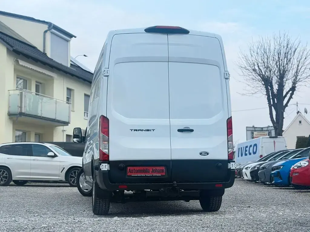 Usata Ford Transit 131 CV (96 kW) 2025 Bianco Monovolume