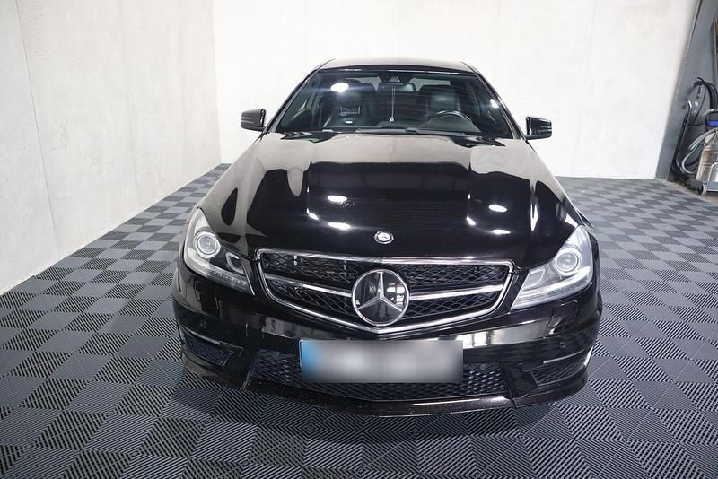 Schwarz Gebraucht 2013 Mercedes C63 AMG AMG Coupé | 38.000 € (Fairer Preis) - Bild 1/4