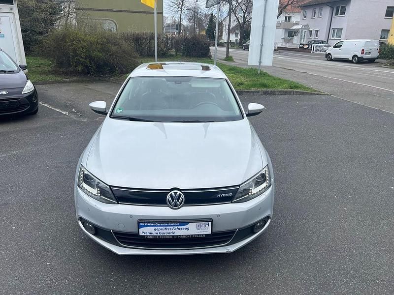 Gebraucht VW Jetta Highline 150 PS (110 kW) 2013 Silber Limousine