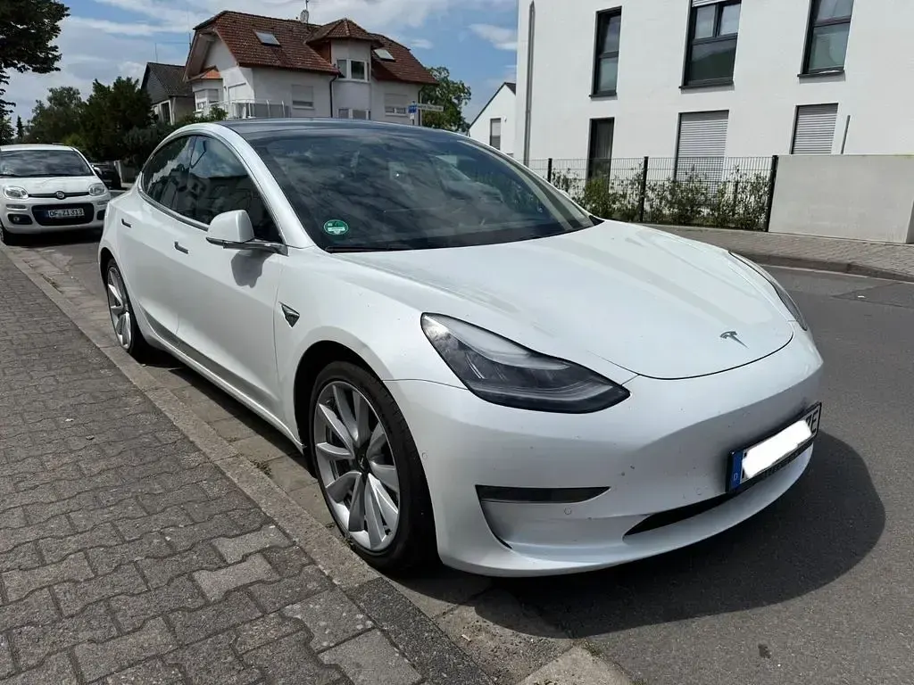 Gebraucht Tesla Model 3 350 kW (476 PS) 2020 Weiß Limousine