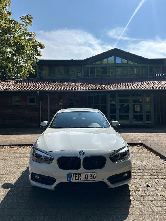 Weiß Gebraucht 2017 BMW 118 M Sport Kleinwagen | 10.500 € (Fairer Preis) - Bild 1/4