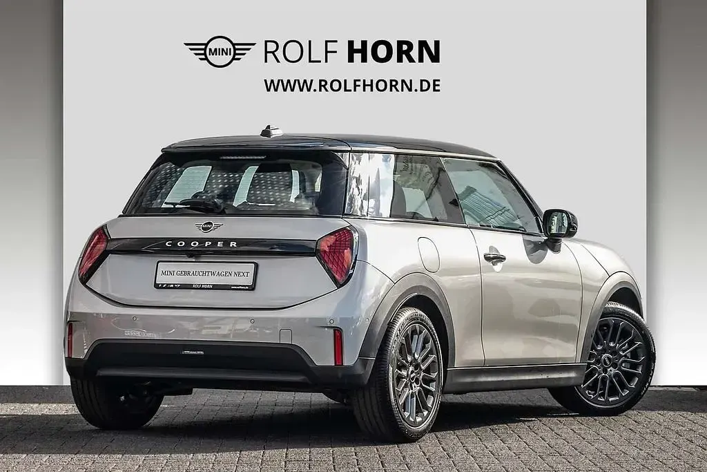 Gebraucht Mini Cooper Classic 156 PS (114 kW) 2024 Melting silver metallic Kleinwagen