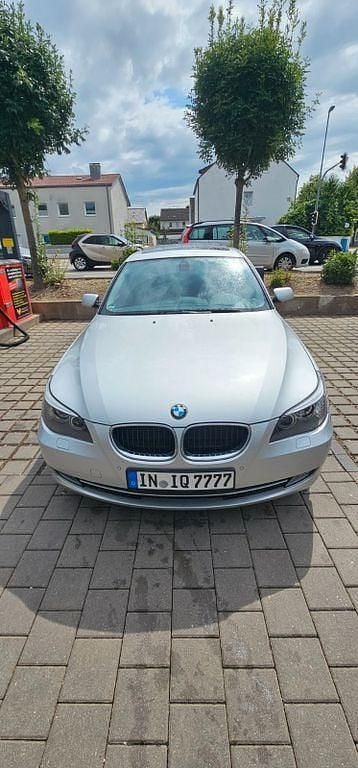 Silber Gebraucht 2008 BMW 520 Limousine | 6.999 € (Fairer Preis) - Bild 1/4