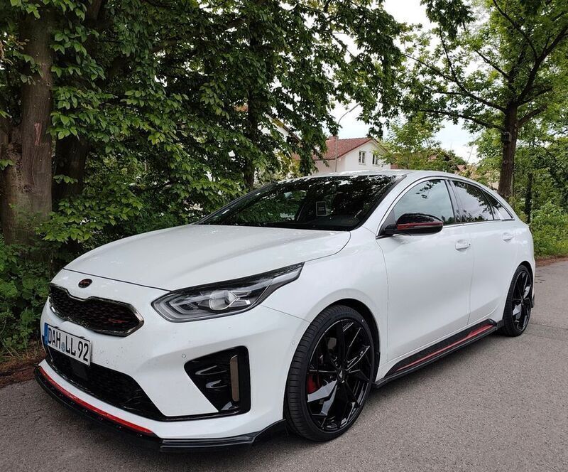 Weiß Gebraucht 2020 Kia ProCeed Kleinwagen | 25.800 € (Etwas zu teuer) - Bild 1/4