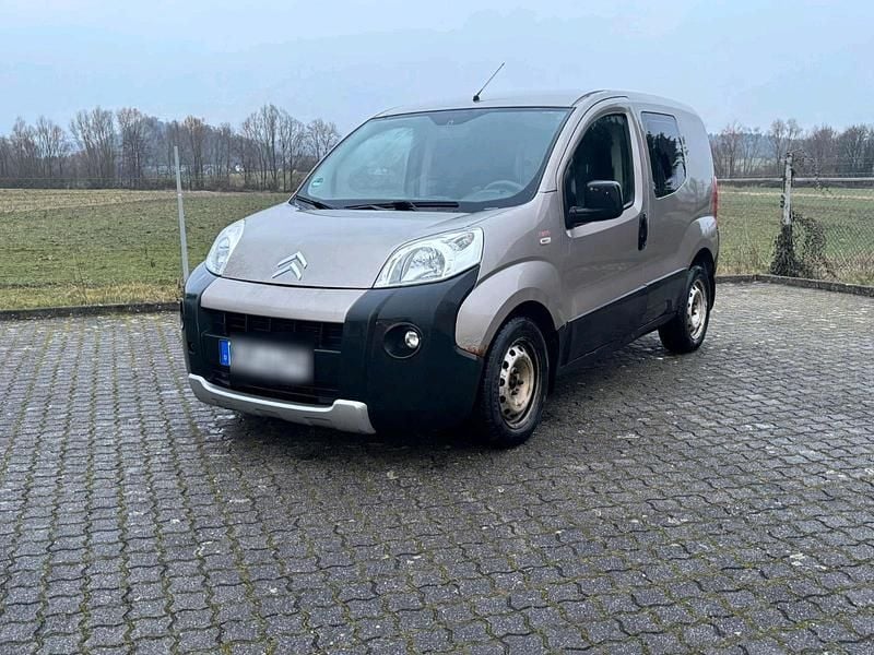 Andere farben Gebraucht 2008 Citroën Nemo Van / Kleinbus | 1.800 € (Guter Preis) - Bild 1/4