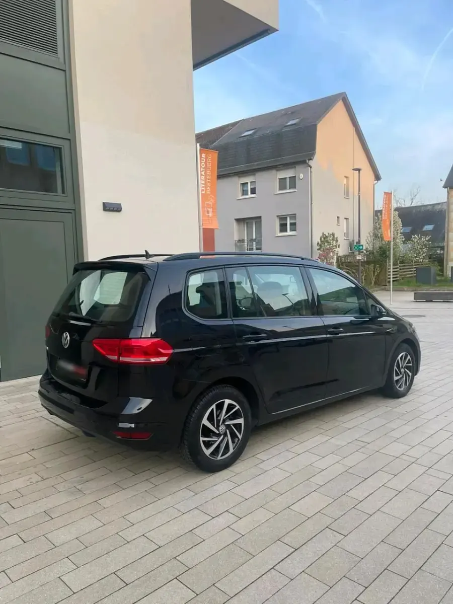 Gebraucht VW Touran 2018 Schwarz Van / Kleinbus