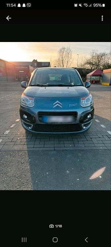 Grau Gebraucht 2011 Citroën C3 Picasso Van / Kleinbus | 1.980 € (Superpreis) - Bild 1/4