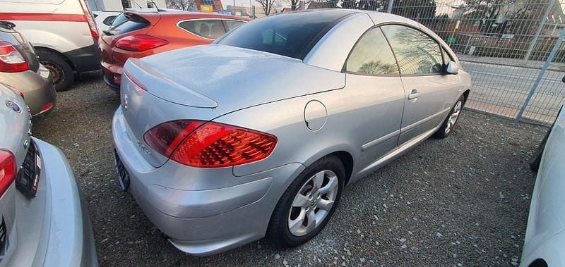 Gebraucht Peugeot 307 CC 109 PS (80 kW) 2007 Silber Cabrio